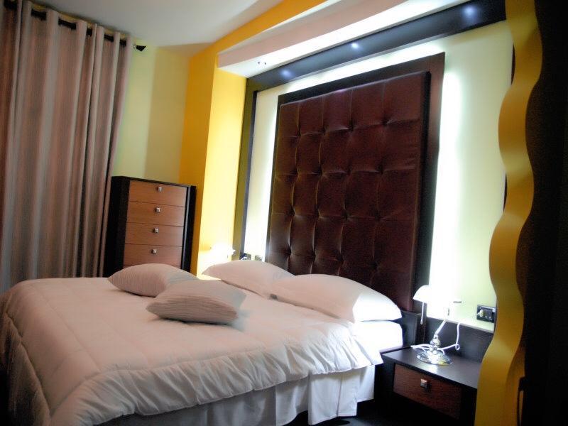 Icon Hotel Вльора Екстер'єр фото