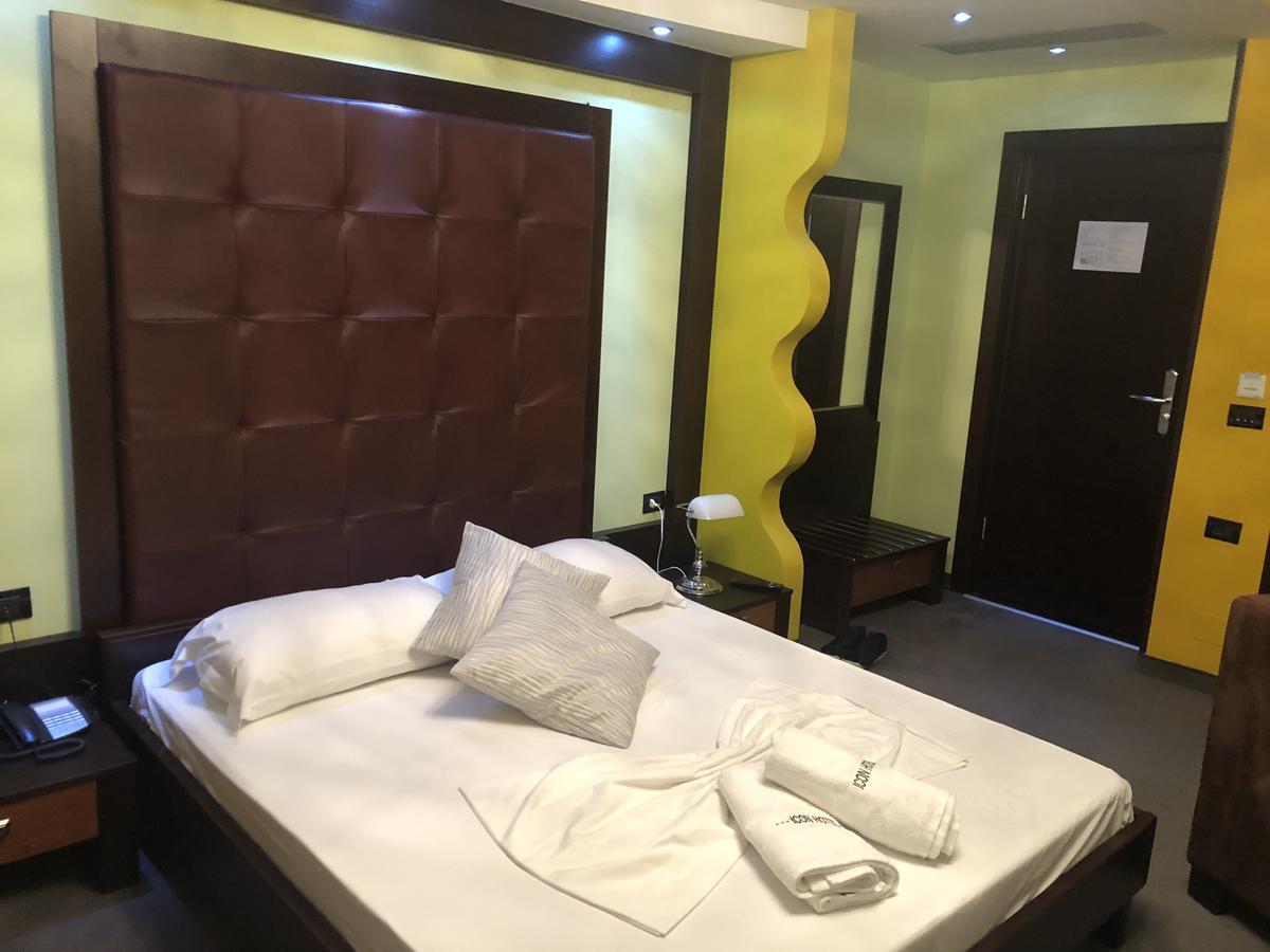 Icon Hotel Вльора Екстер'єр фото